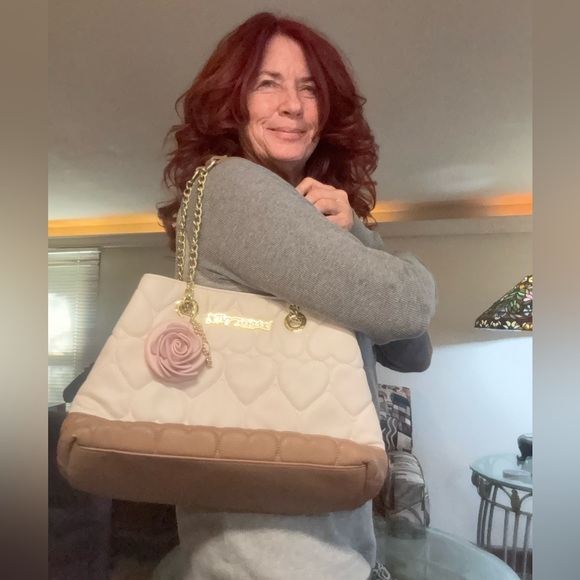 Betsey Johnson White and Tan Quilted Heart Shoulder Bag - Picture 7 of 7
